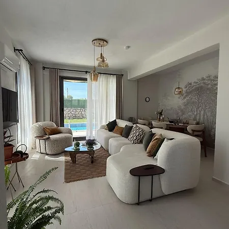 Villaada'da Esen (Fethiye)
